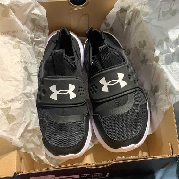 Under armour walking shoes - Picture 5 of 5
